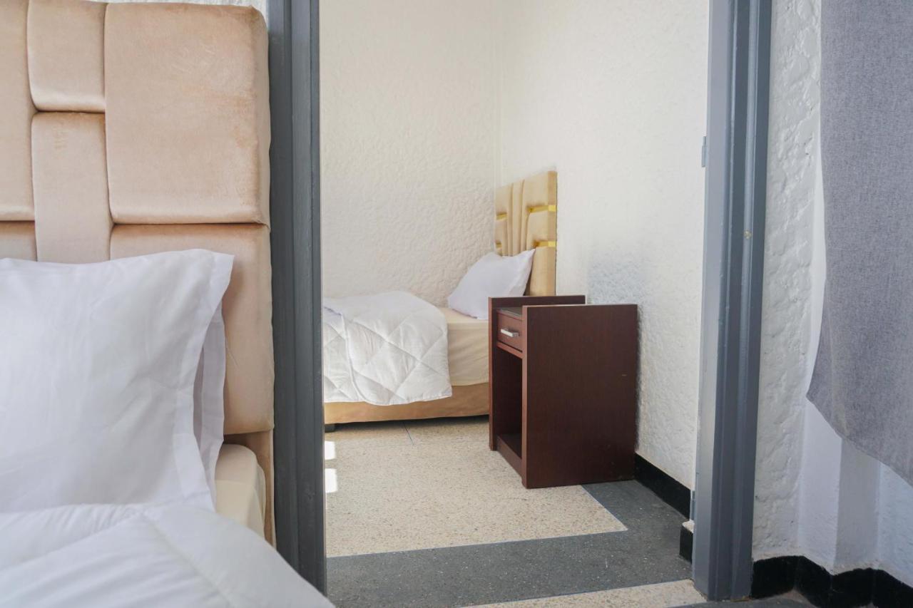 Hotel Warda Warzazát Exteriér fotografie